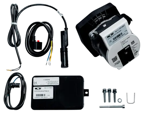 Set aus Pumpenkopf und Strombox mit Flowswitch von Wolf. Enthält Kabel, Stecker, Schrauben und Montagezubehör.